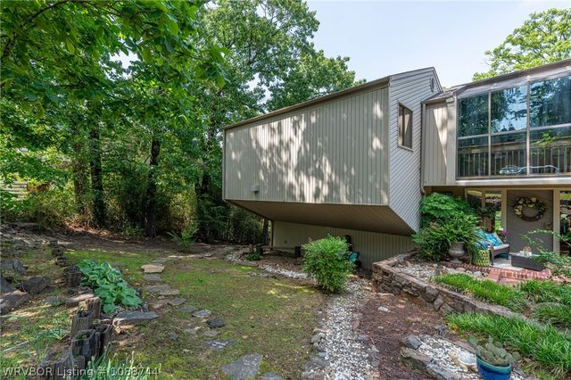 2709 Heather Oaks Way, Fort Smith, AR 72908
