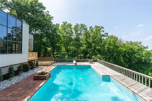 2709 Heather Oaks Way, Fort Smith, AR 72908