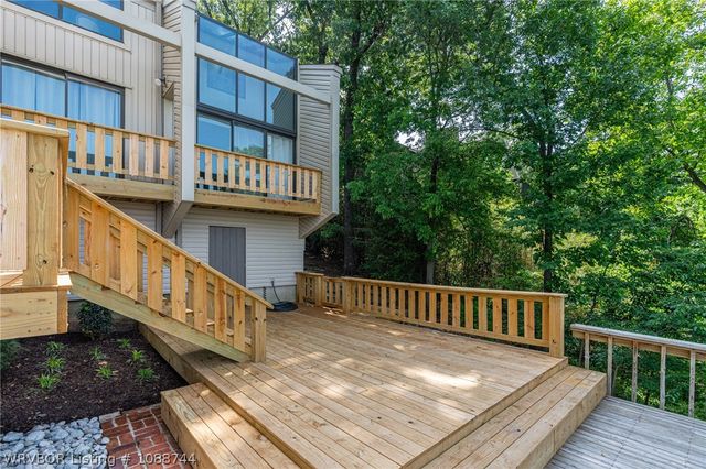2709 Heather Oaks Way, Fort Smith, AR 72908