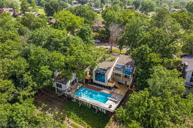 2709 Heather Oaks Way, Fort Smith, AR 72908