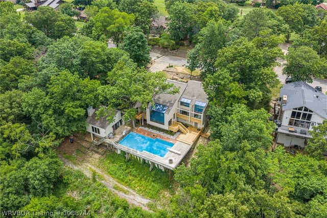 2709 Heather Oaks Way, Fort Smith, AR 72908