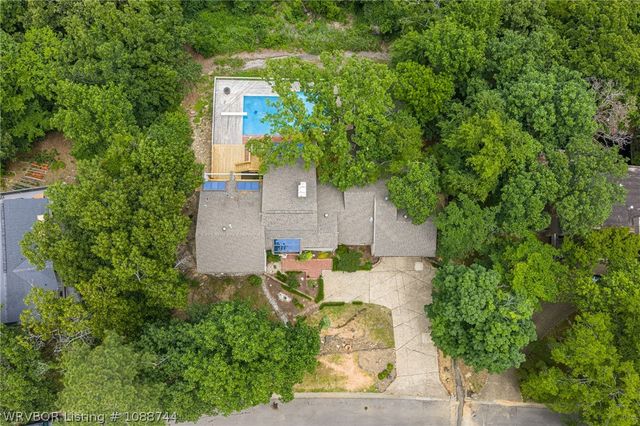2709 Heather Oaks Way, Fort Smith, AR 72908