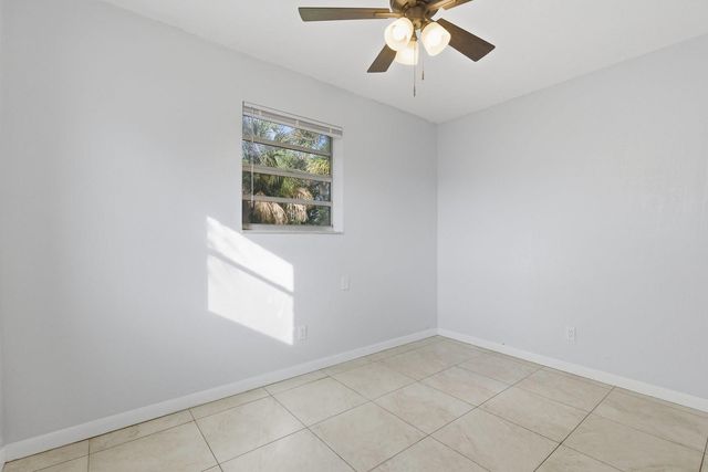 533 NW 15th Way, Fort Lauderdale, FL 33311