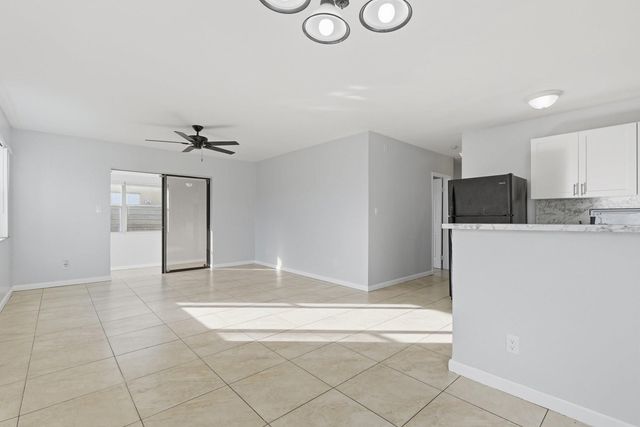 533 NW 15th Way, Fort Lauderdale, FL 33311