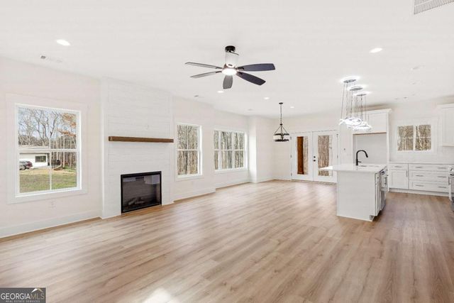 176 Paige Street, Dallas, GA 30132