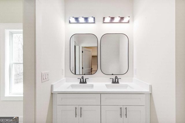 176 Paige Street, Dallas, GA 30132