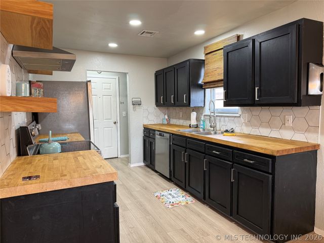 2606 Daniel Boulevard, Muskogee, OK 74403