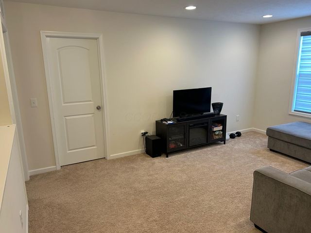 241 Sunstone Lane, Delaware, OH 43015