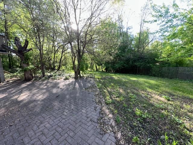 2232 Searle Street, Maplewood, MN 55117