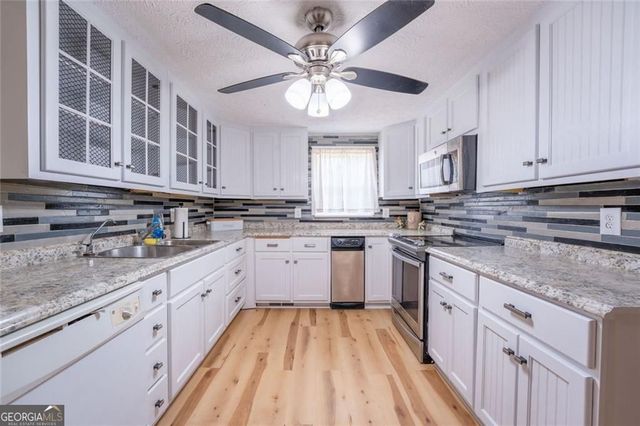 2427 Miller Lane, Gainesville, GA 30507
