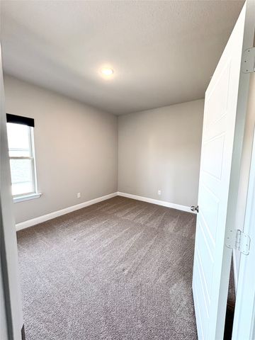 1408 Bearpath Way, Gunter, TX 75058