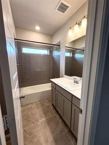 1408 Bearpath Way, Gunter, TX 75058