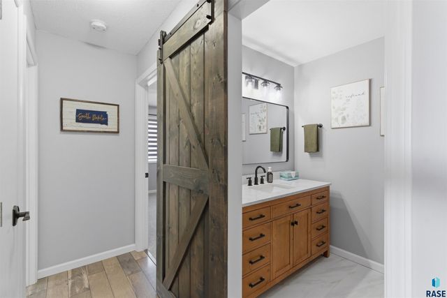 7209 Strabane St Street, Sioux Falls, SD 57106