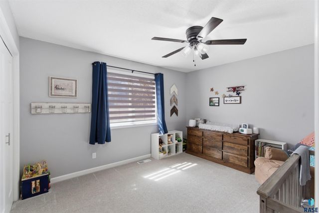 7209 Strabane St Street, Sioux Falls, SD 57106