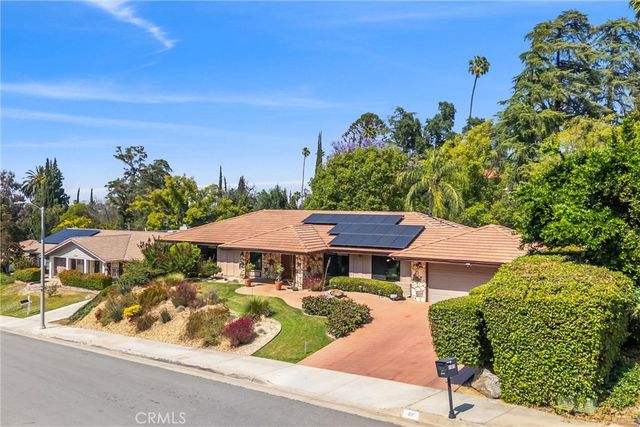 1405 Sterling Road, Redlands, CA 92373