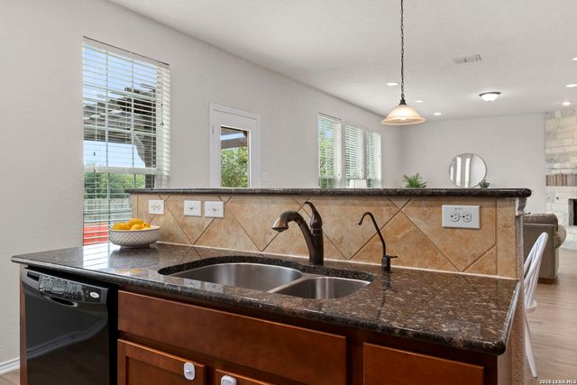 228 Winding Riv, Boerne, TX 78006
