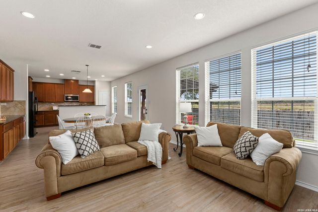 228 Winding Riv, Boerne, TX 78006