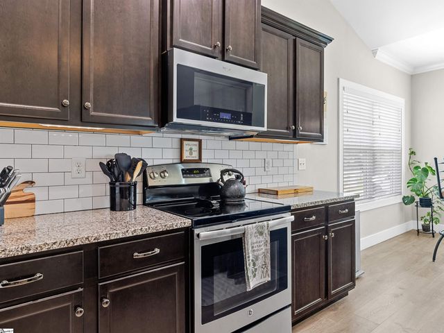 262 E Pyrenees Drive, Lyman, SC 29365