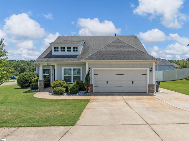 262 E Pyrenees Drive, Lyman, SC 29365