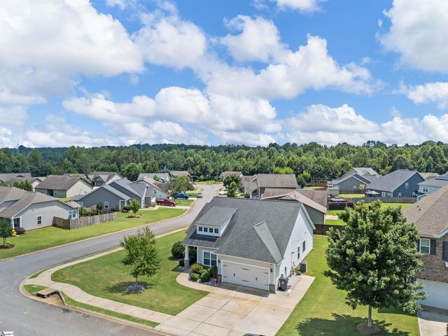 262 E Pyrenees Drive, Lyman, SC 29365