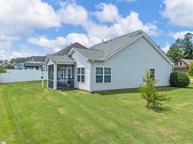 262 E Pyrenees Drive, Lyman, SC 29365