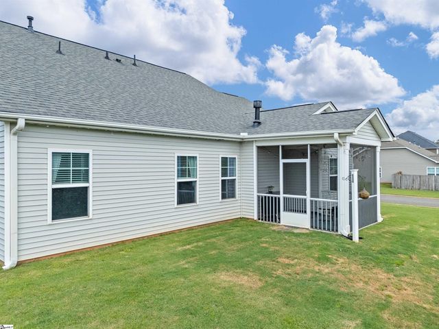 262 E Pyrenees Drive, Lyman, SC 29365