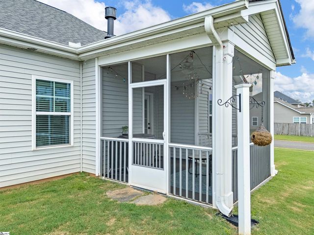 262 E Pyrenees Drive, Lyman, SC 29365