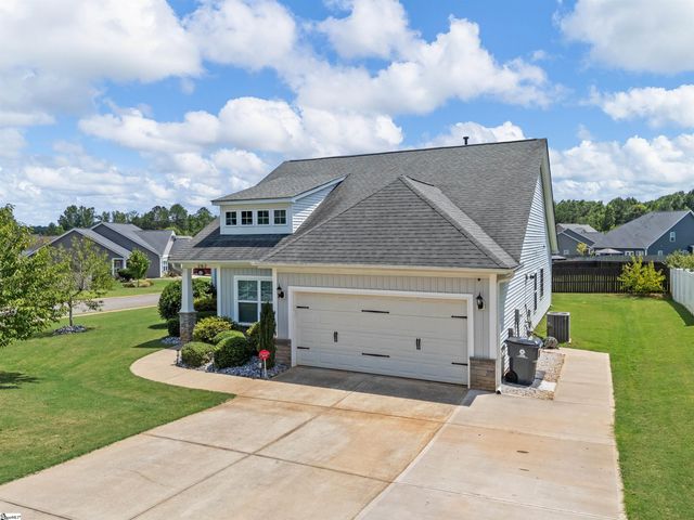 262 E Pyrenees Drive, Lyman, SC 29365
