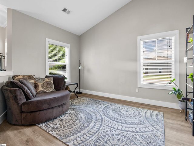 262 E Pyrenees Drive, Lyman, SC 29365