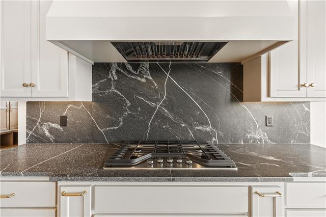 18021 Cody Street, Overland Park, KS 66013