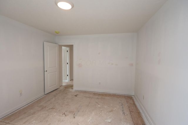 1023 Dawsons Drive, Hebron, OH 43025
