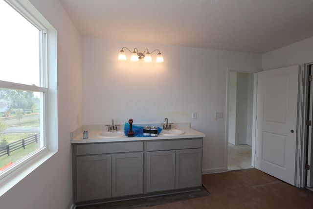 1023 Dawsons Drive, Hebron, OH 43025