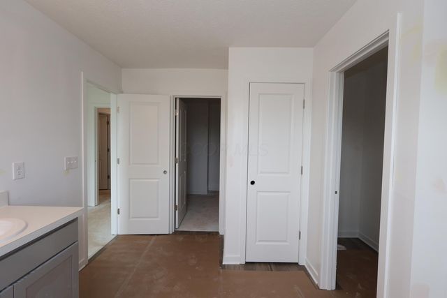 1023 Dawsons Drive, Hebron, OH 43025