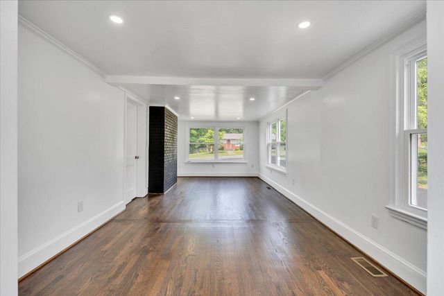 3625 Poplar DR, Roanoke, VA 24018