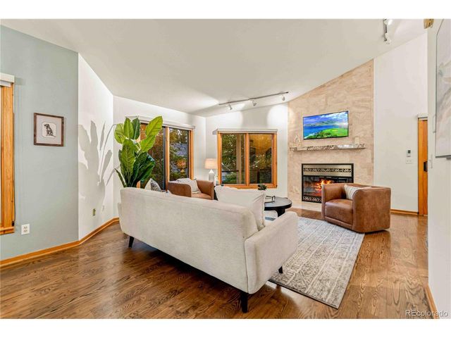 3657 Larkwood Ct, Boulder, CO 80304