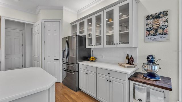 2542 CREWS LAKE HILLS LOOP S, Lakeland, FL 33813