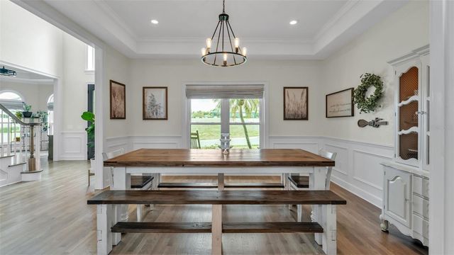 2542 CREWS LAKE HILLS LOOP S, Lakeland, FL 33813