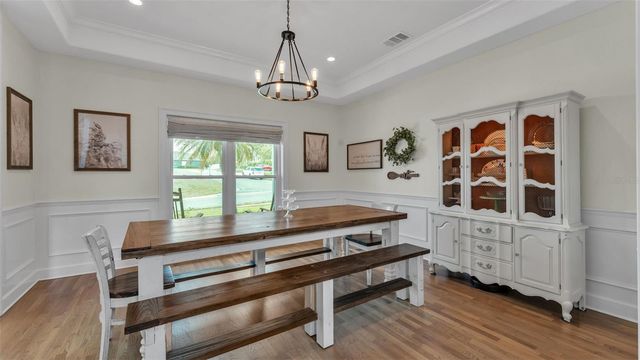 2542 CREWS LAKE HILLS LOOP S, Lakeland, FL 33813