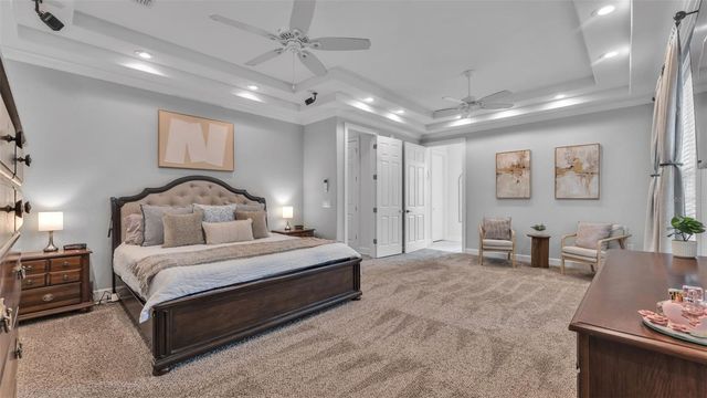 2542 CREWS LAKE HILLS LOOP S, Lakeland, FL 33813