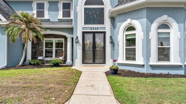 2542 CREWS LAKE HILLS LOOP S, Lakeland, FL 33813