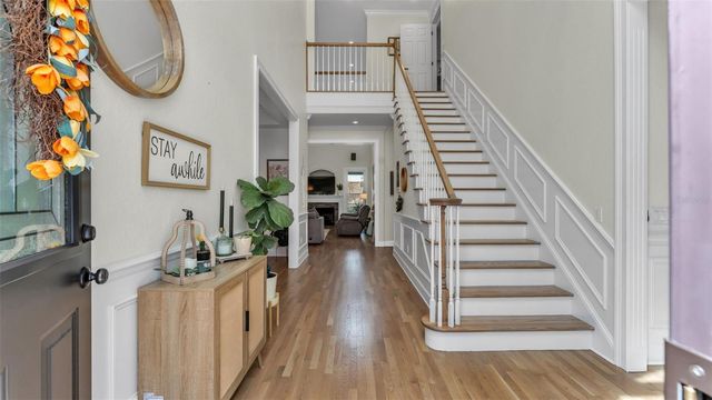 2542 CREWS LAKE HILLS LOOP S, Lakeland, FL 33813