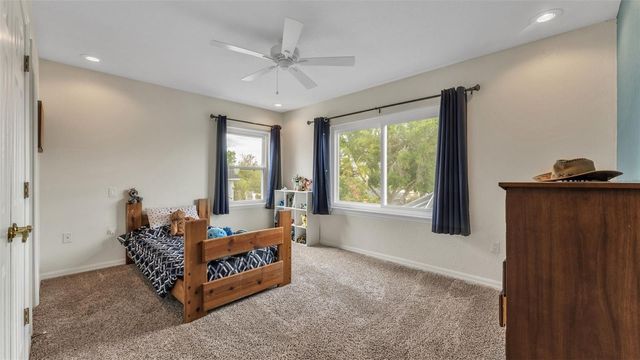 2542 CREWS LAKE HILLS LOOP S, Lakeland, FL 33813