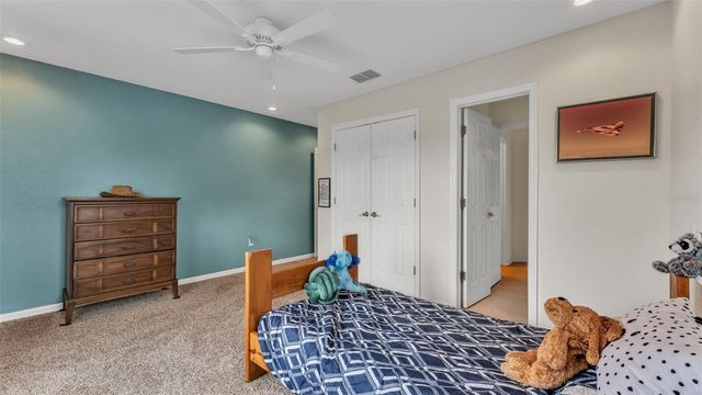 2542 CREWS LAKE HILLS LOOP S, Lakeland, FL 33813