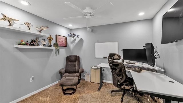 2542 CREWS LAKE HILLS LOOP S, Lakeland, FL 33813