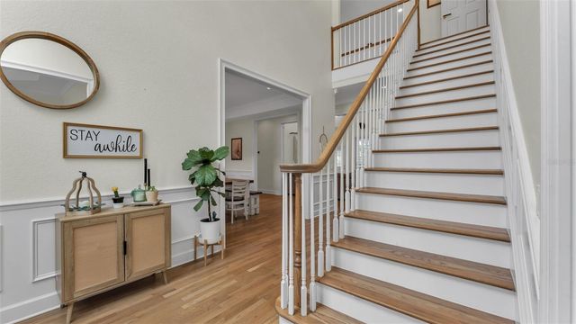 2542 CREWS LAKE HILLS LOOP S, Lakeland, FL 33813