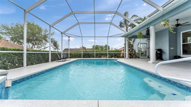 2542 CREWS LAKE HILLS LOOP S, Lakeland, FL 33813