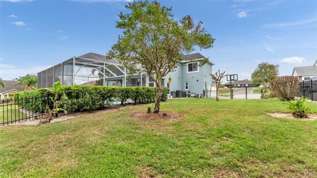 2542 CREWS LAKE HILLS LOOP S, Lakeland, FL 33813