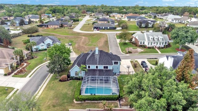 2542 CREWS LAKE HILLS LOOP S, Lakeland, FL 33813