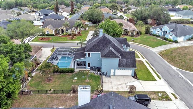 2542 CREWS LAKE HILLS LOOP S, Lakeland, FL 33813