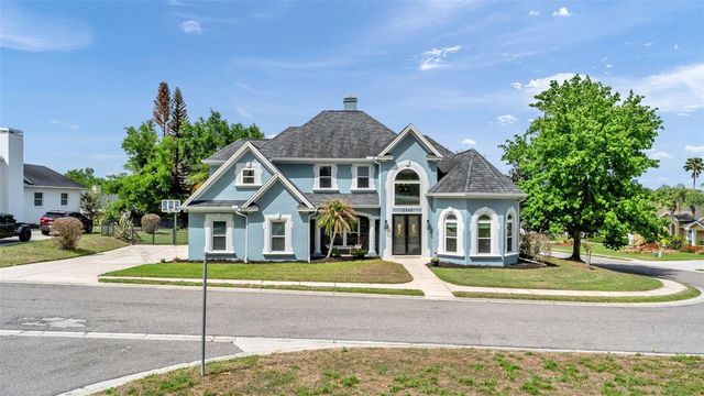 2542 CREWS LAKE HILLS LOOP S, Lakeland, FL 33813